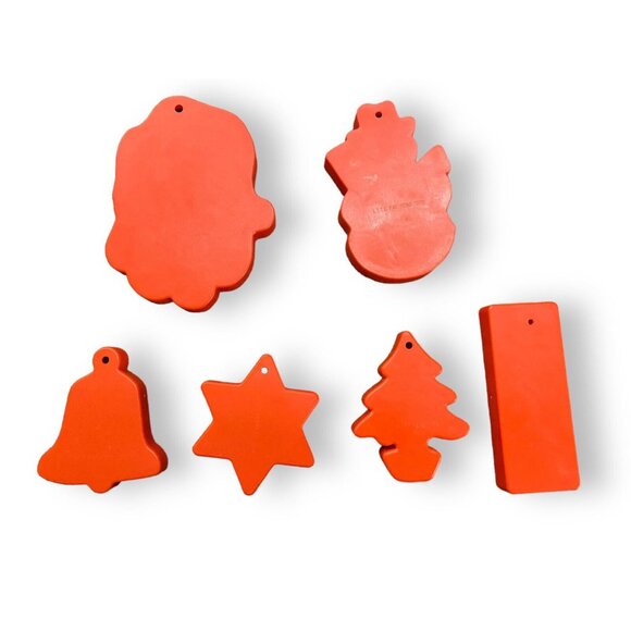 Vintage Christmas Cookie Cutters Santa Snowman Bell Tree Star Candy Cane Plastic - Picture 2 of 3